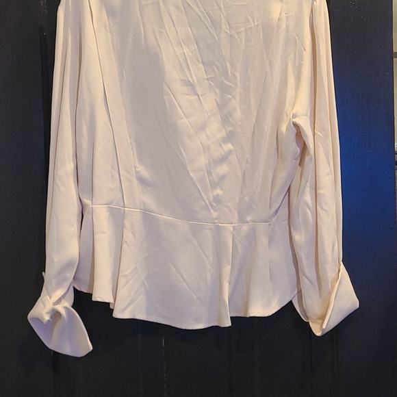 Cream summer blouse - Picture 3 of 4